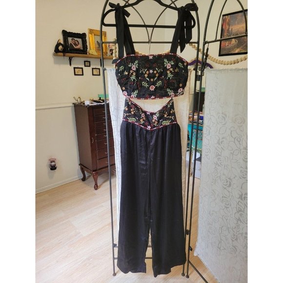 Free People Pants - New sz 4 free people beaded crop top 2 pc petra set pants beaded embroidered